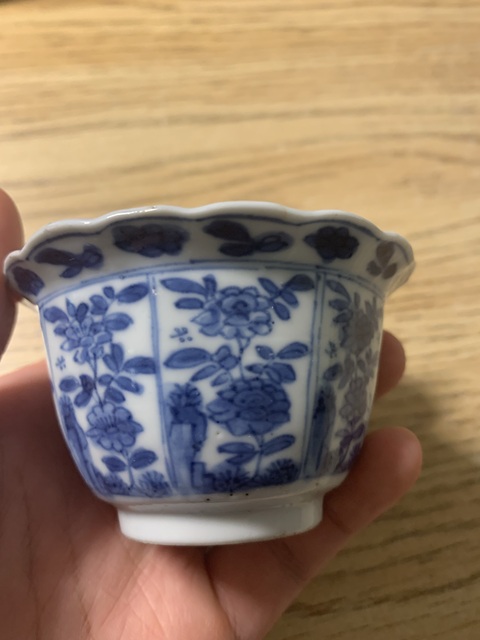古玩陶瓷青花蟲草紋杯碟真品鑒賞圖