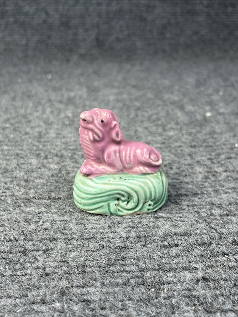 古玩陶瓷小狗塑像真品鑒賞圖