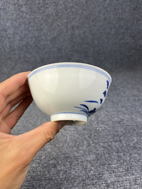 古玩陶瓷青花釉里紅牡丹紋碗真品鑒賞圖