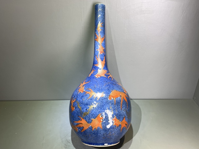 古玩陶瓷灑籃釉礬紅描金瓶真品鑒賞圖