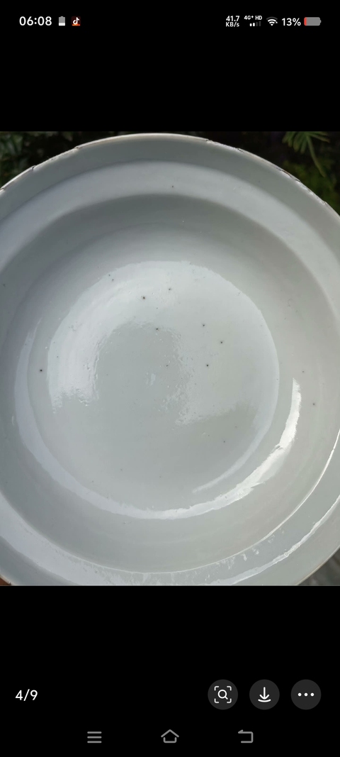 古玩陶瓷花卉紋青花盤真品鑒賞圖