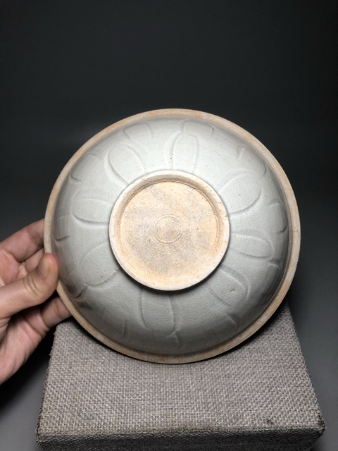古玩陶瓷【館藏級精品】宋 青白瓷 仰腹蓮瓣紋碗【頂級釉水】【百碎級開片】拍賣,當前價格0元