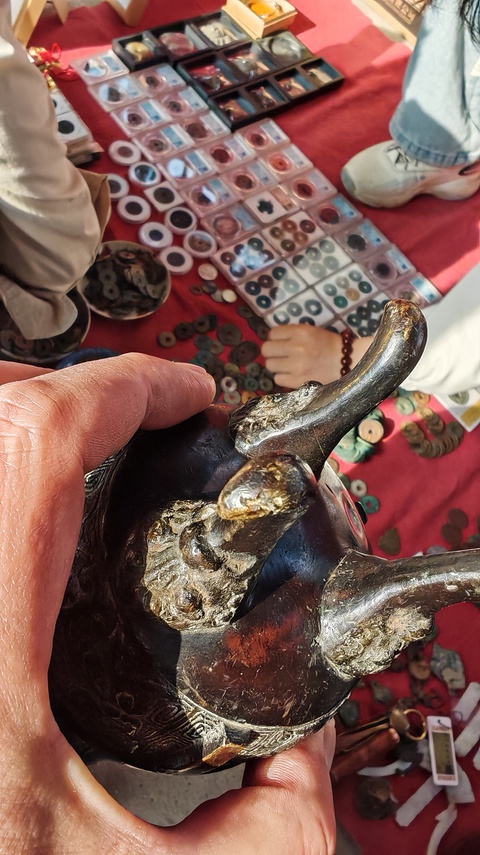 古玩銅器獸面紋戈足鼎式爐真品鑒賞圖