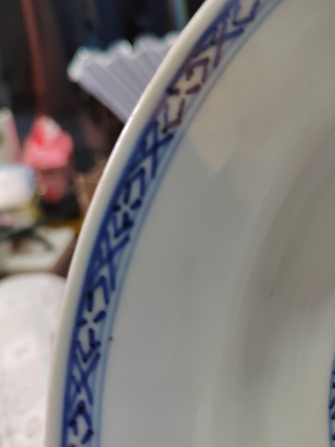 古玩陶瓷清乾隆 青花山水紋折沿盤真品鑒賞圖