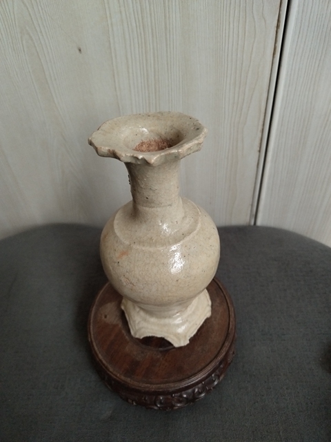 古玩陶瓷青白釉花口瓶拍賣,當(dāng)前價(jià)格1600元