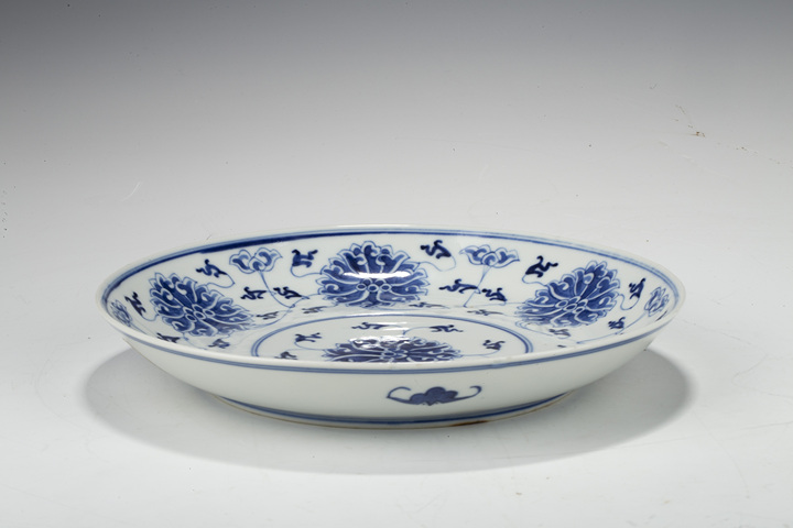古玩陶瓷晚清·青花纏枝蓮紋盤拍賣，當前價格6800元