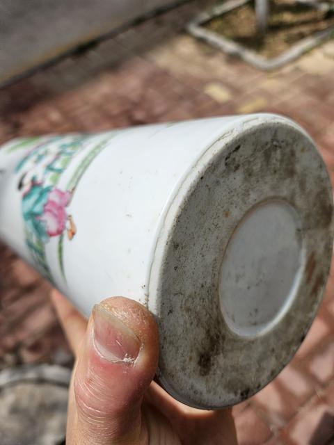 古玩陶瓷粉彩人物故事帽筒真品鑒賞圖