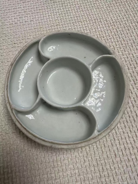 古玩陶瓷晚清淺降彩花鳥調(diào)色盒真品鑒賞圖