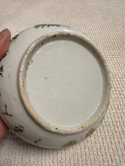 古玩陶瓷晚清淺降彩花鳥調(diào)色盒真品鑒賞圖