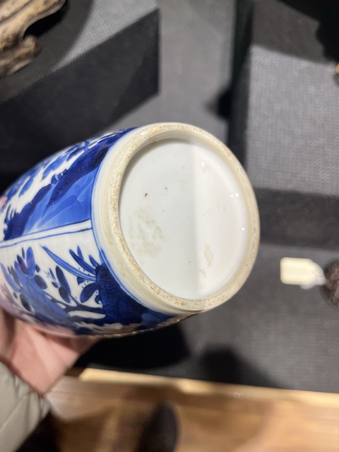 古玩陶瓷花卉紋青花罐真品鑒賞圖