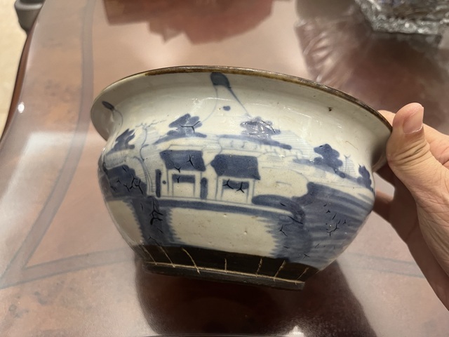 古玩陶瓷青花鐵銹釉山水紋香爐拍賣,當前價格600元