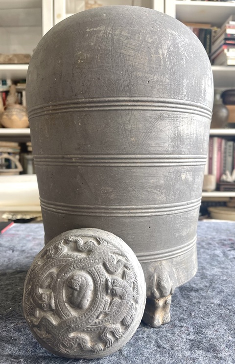 古玩陶瓷獸足帶猛龍蓋原文字大陶倉拍賣，當前價格3200元