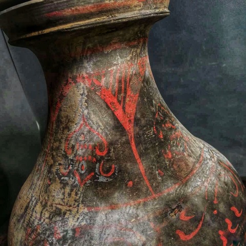 古玩陶瓷漢代彩繪盤口陶瓶真品鑒賞圖