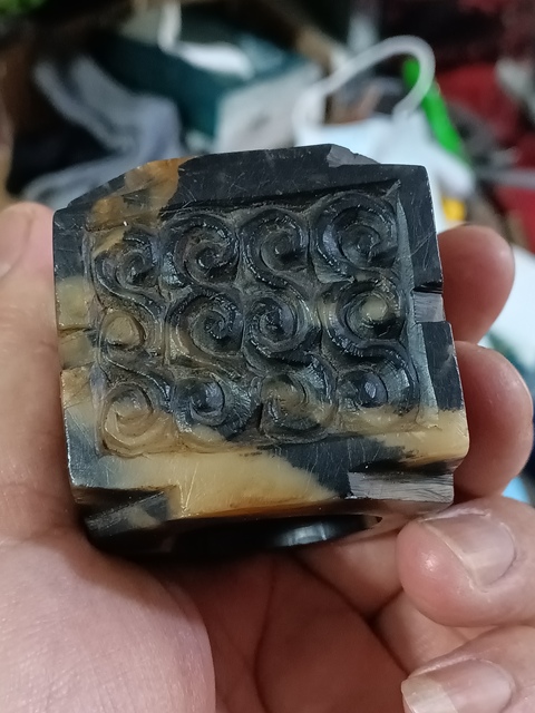 古玩玉器戰國地方玉雕“勾連紋琮”拍賣,當前價格3280元