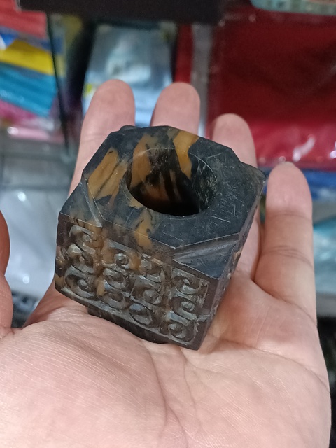 古玩玉器戰國地方玉雕“勾連紋琮”拍賣，當前價格3800元