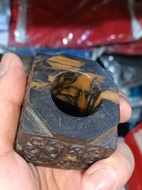 古玩玉器戰國地方玉雕“勾連紋琮”拍賣，當前價格3800元