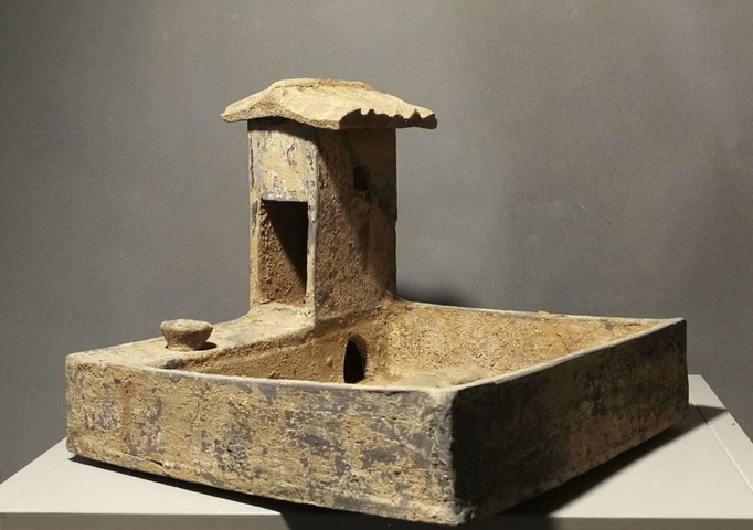 古玩陶瓷豬圈真品鑒賞圖