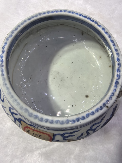 古玩陶瓷青花趕珠龍紋香爐真品鑒賞圖