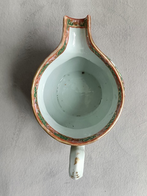 古玩陶瓷廣彩描金人物故事紋馬奶壺拍賣,當前價格898元