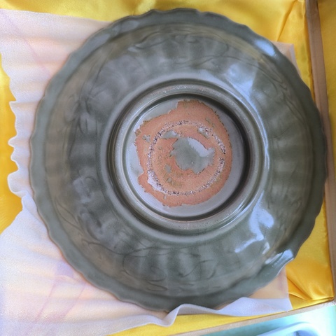 古玩陶瓷元代龍泉窯花口印花劃花盤拍賣,當前價格12000元
