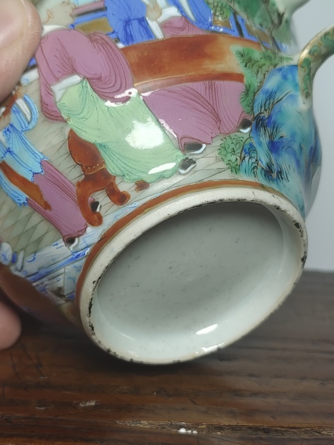 古玩陶瓷清中期廣彩人物杯碟套拍賣，當(dāng)前價(jià)格3600元