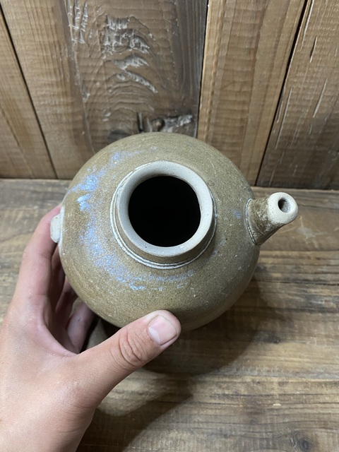 古玩陶瓷五代十國青釉窯變執(zhí)壺拍賣，當前價格880元