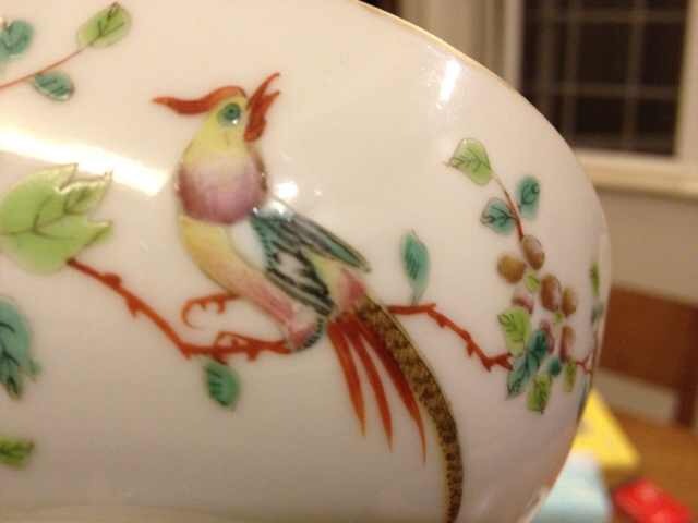 古玩陶瓷花鳥紋粉彩碗真品鑒賞圖