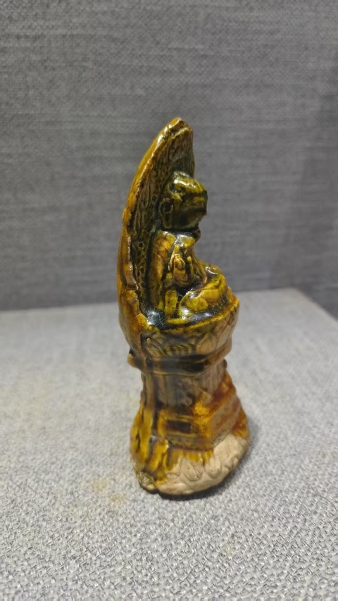 古玩陶瓷五代十國·三彩佛真品鑒賞圖