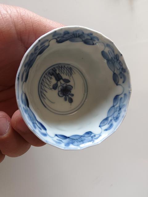 古玩陶瓷青花花鳥紋杯碟真品鑒賞圖
