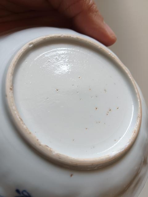 古玩陶瓷青花花鳥紋杯碟真品鑒賞圖