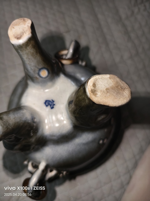 古玩陶瓷褐釉香爐真品鑒賞圖