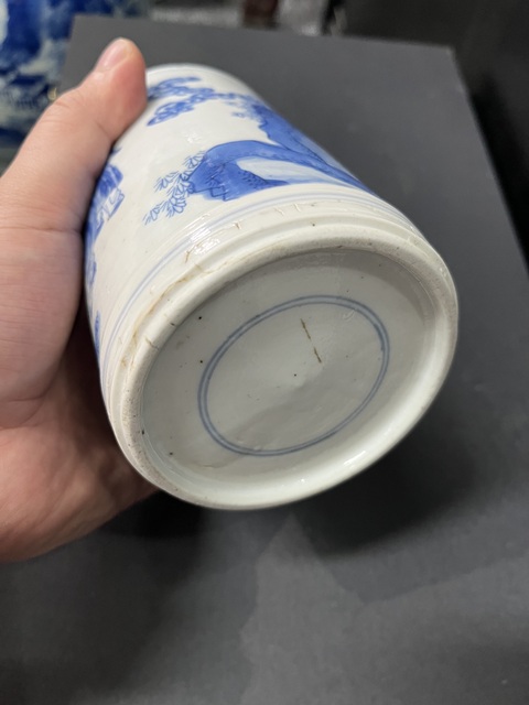 古玩陶瓷清康熙 青花人物紋筆筒真品鑒賞圖