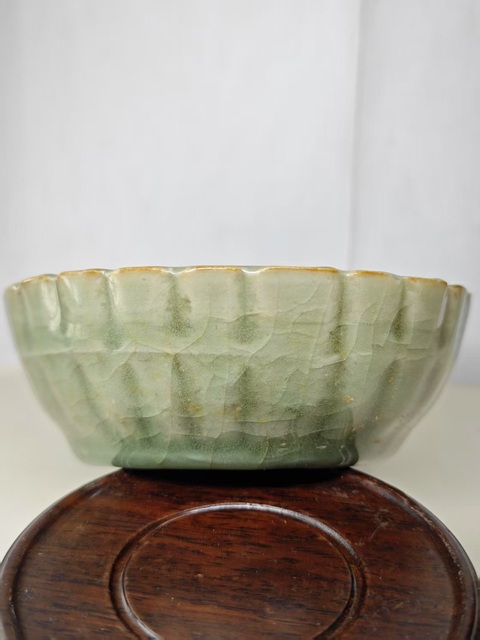 古玩陶瓷元代龍泉蔗椴洗拍賣，當前價格3456元