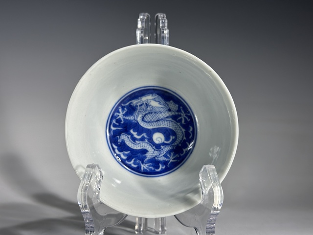 古玩陶瓷碗真品鑒賞圖