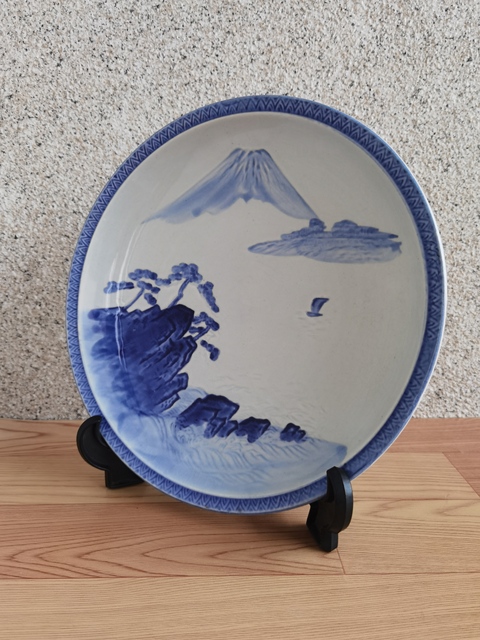 古玩陶瓷山水紋青花盤拍賣,當前價格398元