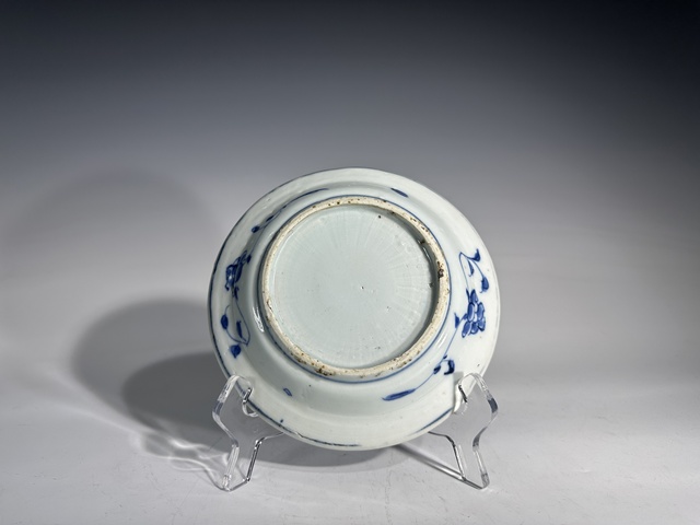古玩陶瓷盤真品鑒賞圖