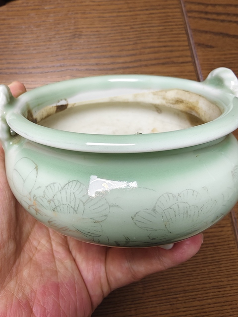 古玩陶瓷冬青釉彩繪花卉紋香爐拍賣，當前價格980元