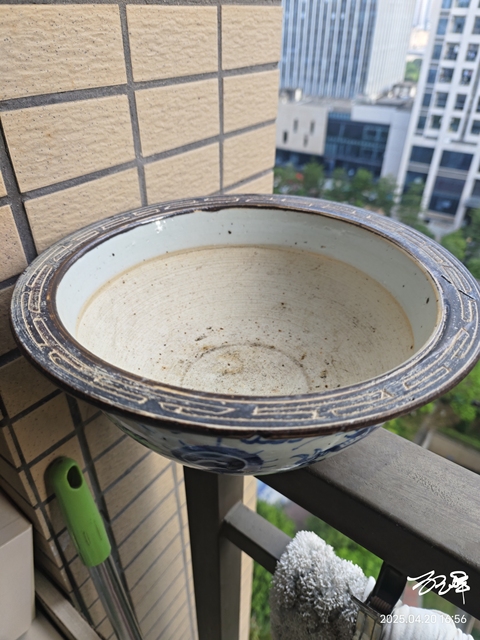 古玩陶瓷清中期青花龍紋香爐拍賣,當前價格1888元