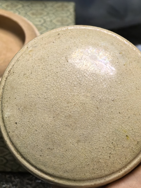 古玩陶瓷粉盒真品鑒賞圖
