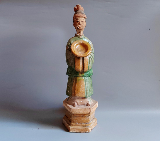 古玩陶瓷明三彩人物俑真品鑒賞圖