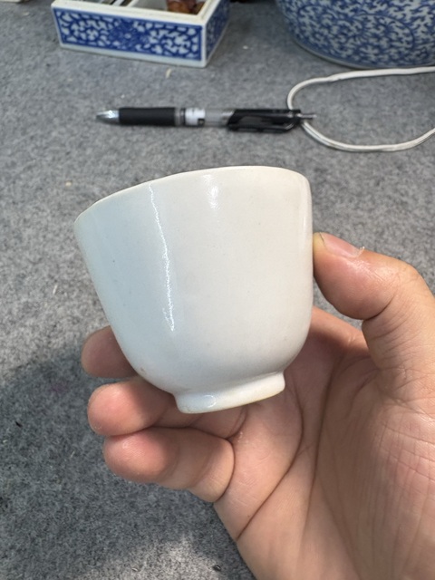 古玩陶瓷民國(guó)白釉茶杯真品鑒賞圖