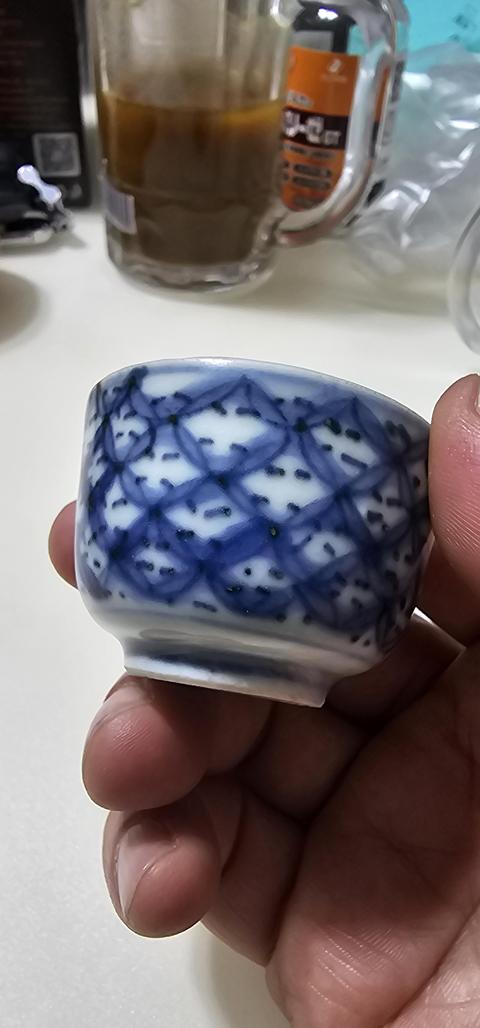 古玩陶瓷青花杯真品鑒賞圖