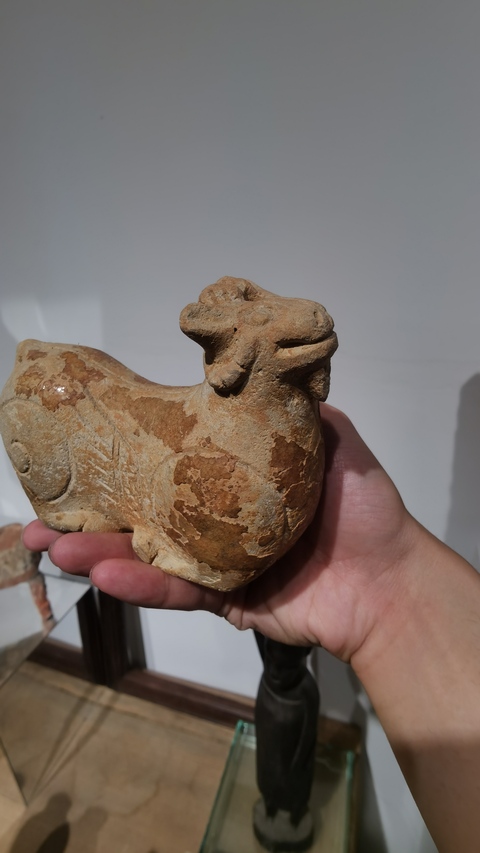 古玩陶瓷洪州窯瓷羊真品鑒賞圖