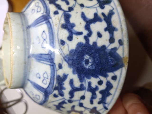 古玩陶瓷道光纏枝蓮碗真品鑒賞圖