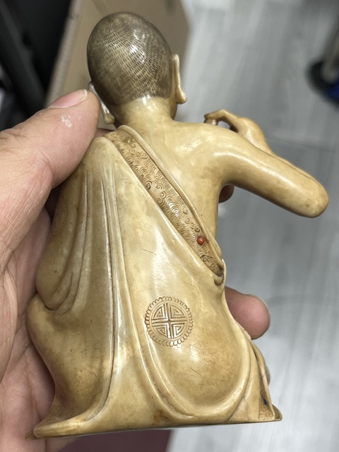 古玩玉器壽山石雕“羅漢”擺件真品鑒賞圖