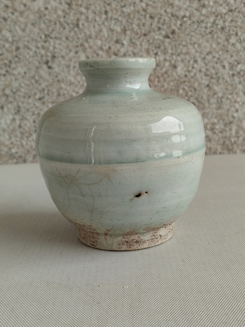 古玩陶瓷白釉瓶拍賣(mài),當(dāng)前價(jià)格680元