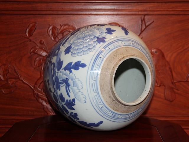 古玩陶瓷清中期?青花洞石牡丹紋罐（全品）拍賣，當前價格2588元