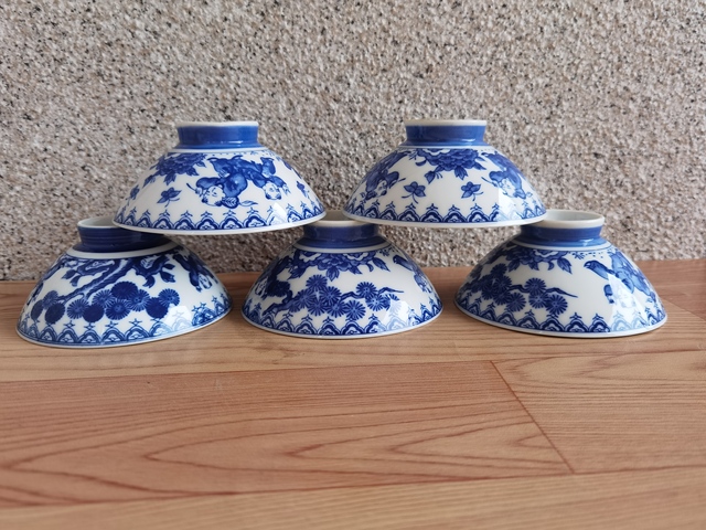 古玩陶瓷嬰戲紋青花小碗拍賣，當(dāng)前價(jià)格398元