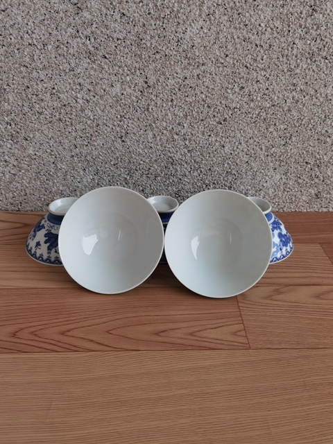 古玩陶瓷嬰戲紋青花小碗拍賣，當(dāng)前價(jià)格398元