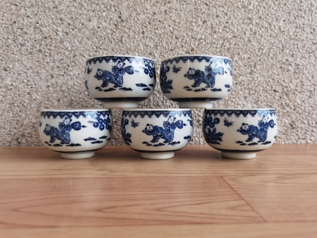 古玩陶瓷嬰戲紋杯拍賣，當(dāng)前價(jià)格260元